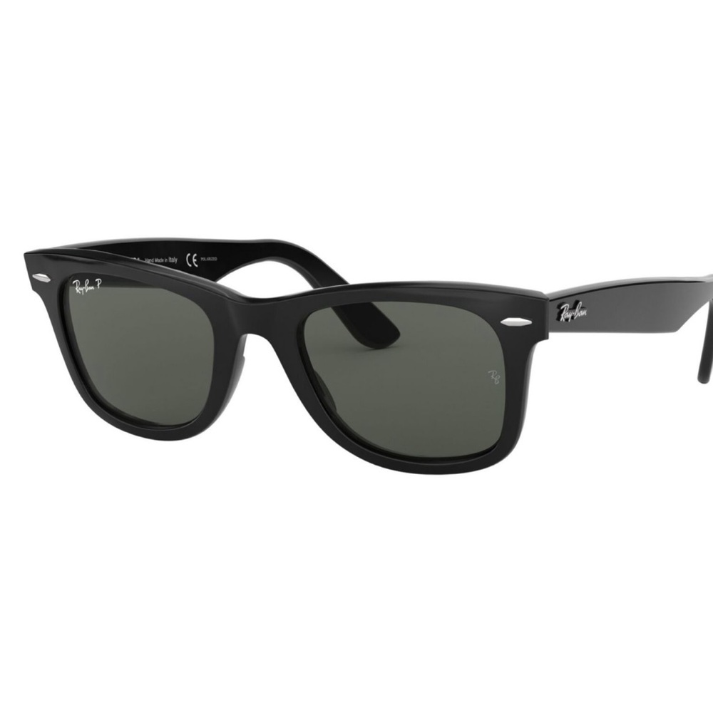 Ray-Ban Black Wayfarer Sunglasses